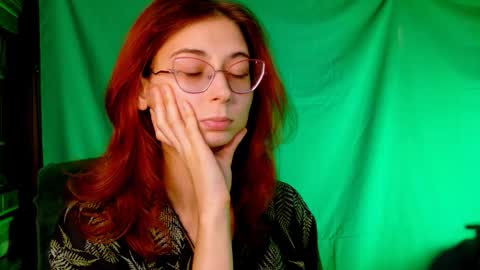 Snapshot of orianna_blade chatting on September 18, 3:05 pm Orianna - Hi Im into geek culture cosplay crafting LARP games. Shall we play DnD online show from September 18, 3:05 pm