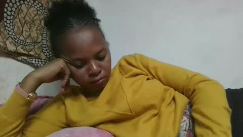 ornellahhh online show from February 9, 6:00 pm