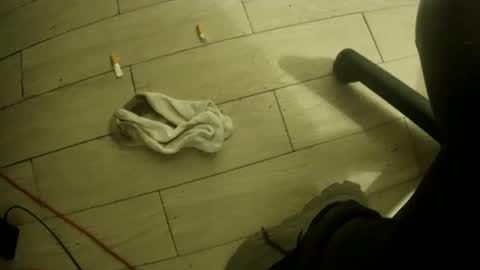 Snapshot of orobrus chatting on January 8, 11:19 pm Oroborus online show from January 8, 11:19 pm