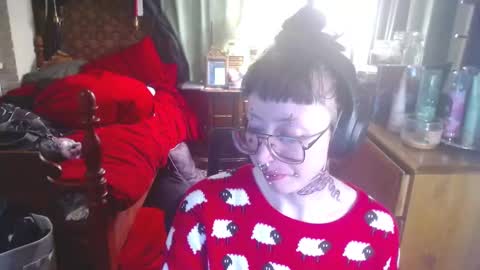 Snapshot of orookun chatting on October 24, 11:27 pm orookun online show from October 24, 11:27 pm