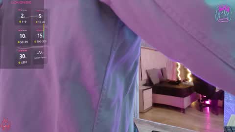 osamu_tay online show from February 4, 11:36 am