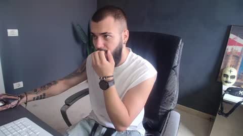 OscarWills online show from July 2, 7:02 am