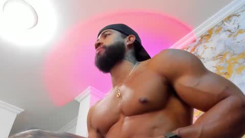 Snapshot of osher_cox chatting on February 13, 2:34 am osher_cox online show from February 13, 2:34 am