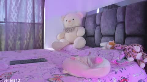 vella online show from April 18, 7:58 pm