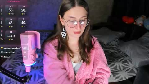 Leliana online show from September 24, 12:12 pm