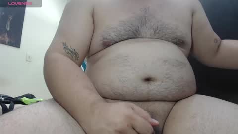 Snapshot of oso_gael chatting on March 6, 8:48 pm Bear Gael online show from March 6, 8:48 pm