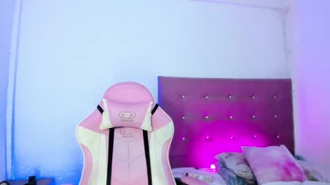 Maria   online show from October 10, 11:53 pm