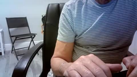 Ossi online show from March 26, 2:28 am