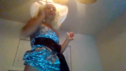 otherroomladycc online show from October 15, 11:44 am