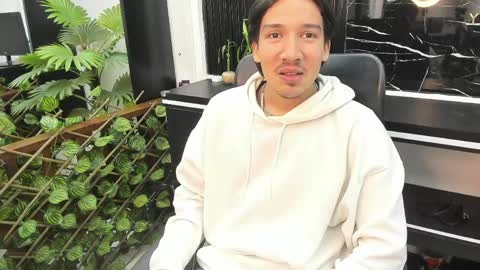 Otto Andrew online show from April 10, 4:40 am