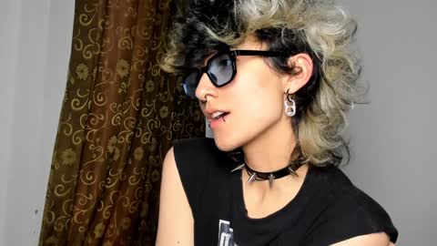 Otto 3 online show from December 11, 10:06 pm