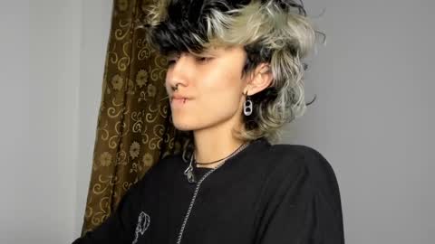 Otto 3 online show from December 27, 4:15 am