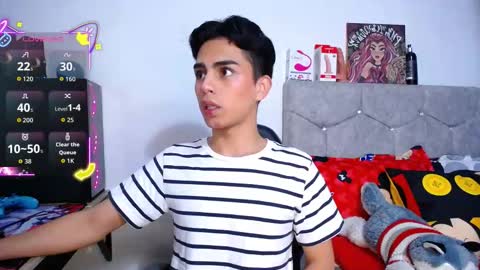 Owen  Independent model  online show from December 2, 6:34 am