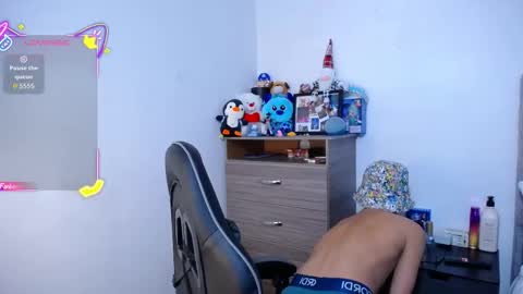 Owen  Independent model  online show from December 14, 5:52 pm