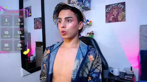 Owen  Independent model  online show from March 18, 7:47 am