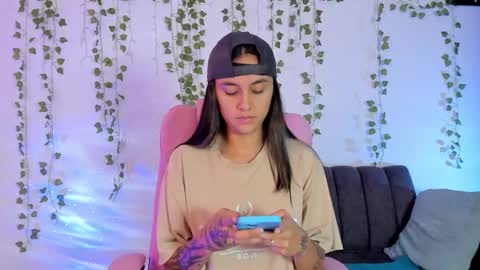 Owen foxx online show from February 8, 9:18 pm