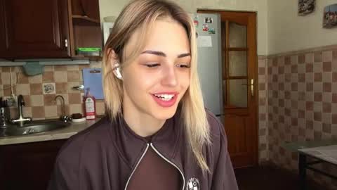 Eva online show from June 8, 5:52 am