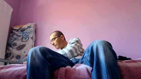 ozved5413 online show from April 25, 10:28 am