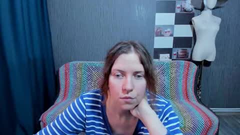 Ella online show from March 12, 8:07 am