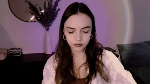 Iris online show from February 7, 8:33 am