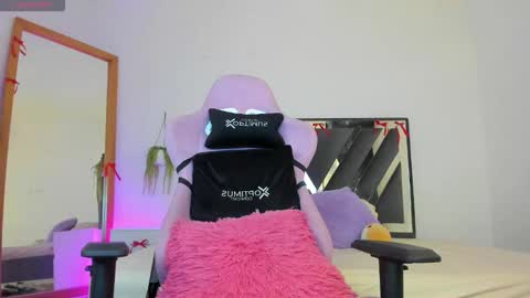 palechor online show from February 11, 11:41 pm