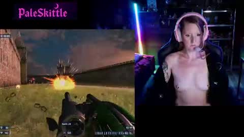 Snapshot of paleskittle chatting on September 26, 3:25 am Pale Skittle online show from September 26, 3:25 am
