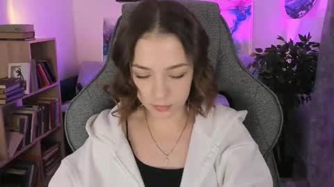 Pam online show from January 9, 8:31 am