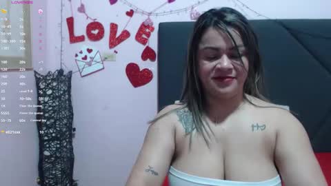 pamela_echeverria online show from February 4, 11:36 am
