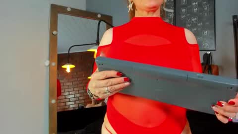 pamela_mature41 online show from February 11, 2:37 am
