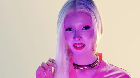 Pamelamy online show from October 5, 8:05 pm