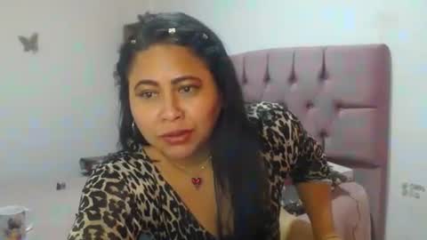 Snapshot of pamelitamartin chatting on October 22, 5:36 pm pamelitamartin online show from October 22, 5:36 pm
