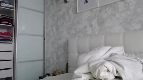 Pamella online show from November 23, 8:45 am