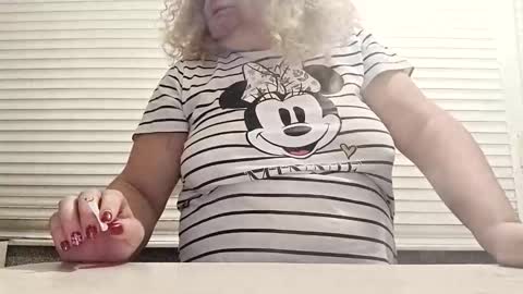 angel hris online show from January 8, 6:14 pm