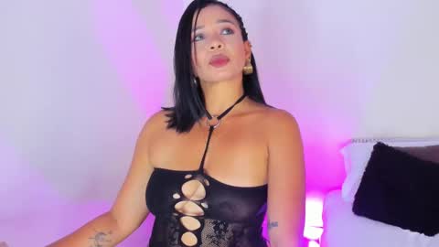Snapshot of pammela_smith chatting on February 19, 9:36 pm Pammela Smith online show from February 19, 9:36 pm