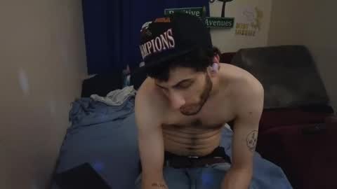 PantsLessTraveler online show from March 10, 7:22 am