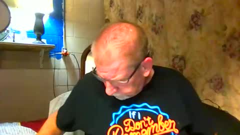 a online show from February 10, 10:51 am