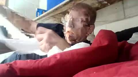 a online show from January 11, 6:25 pm