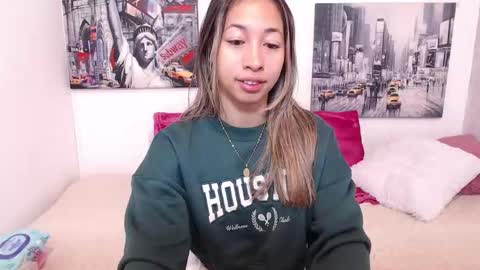 Paola online show from November 14, 12:29 pm