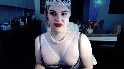 Sarina Williams online show from November 2, 8:25 am