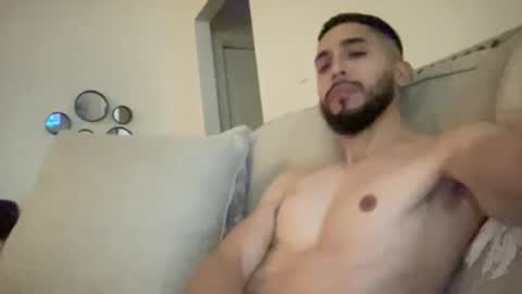 papicubano_guapo23cm online show from January 14, 6:02 am