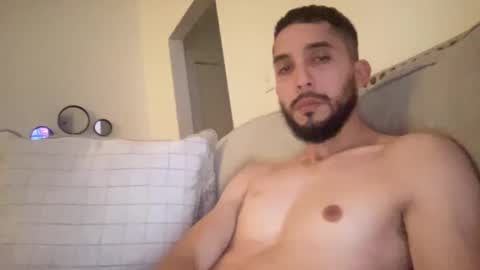 papicubano_guapo23cm online show from December 12, 5:52 am