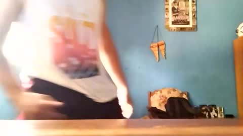 papuh2007 online show from January 12, 8:05 pm