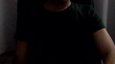 Snapshot of papy_dani33 chatting on March 12, 8:08 am papy_dani33 online show from March 12, 8:08 am