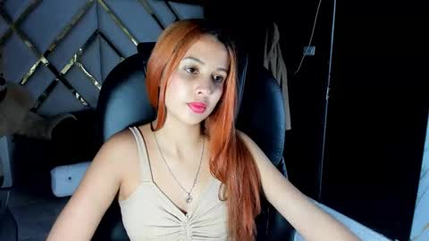 paris petit online show from December 20, 3:24 am