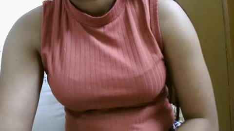 parneetu_642 online show from May 10, 5:14 am