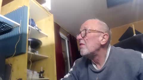 pascal88881 online show from December 28, 12:04 am