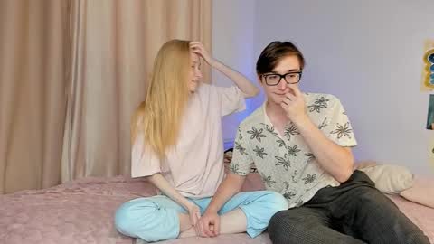 We Katrin and Moris online show from October 5, 1:51 pm