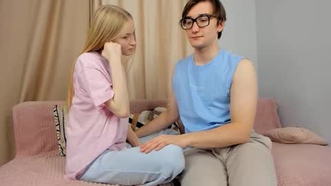 We Katrin and Moris online show from October 27, 1:55 pm