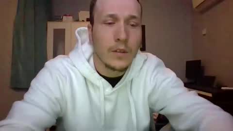 pat0666 online show from December 20, 12:12 pm