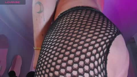 Snapshot of patty_jenkinss chatting on February 11, 3:29 am Hi  Pvt open Moans from lovense  tell me  Fav   113366 Especial level 33 online show from February 11, 3:29 am